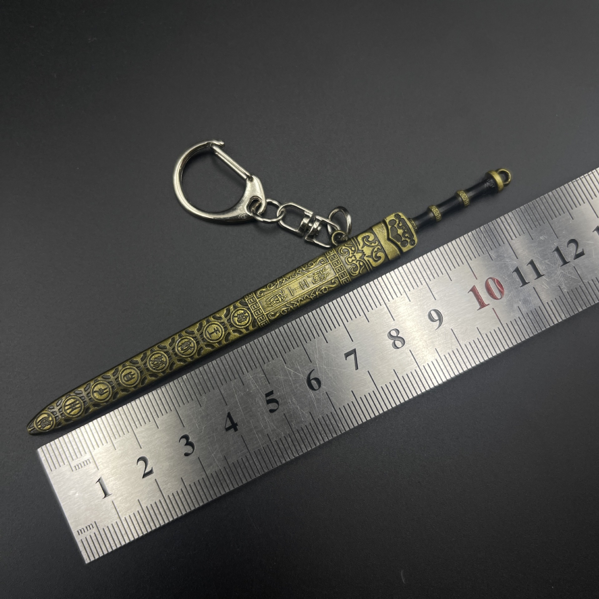 Chinese Ancient Style Sword Combination Ancient Toy Cold Weapon Alloy Ornaments Metal Figure Collection Unedged