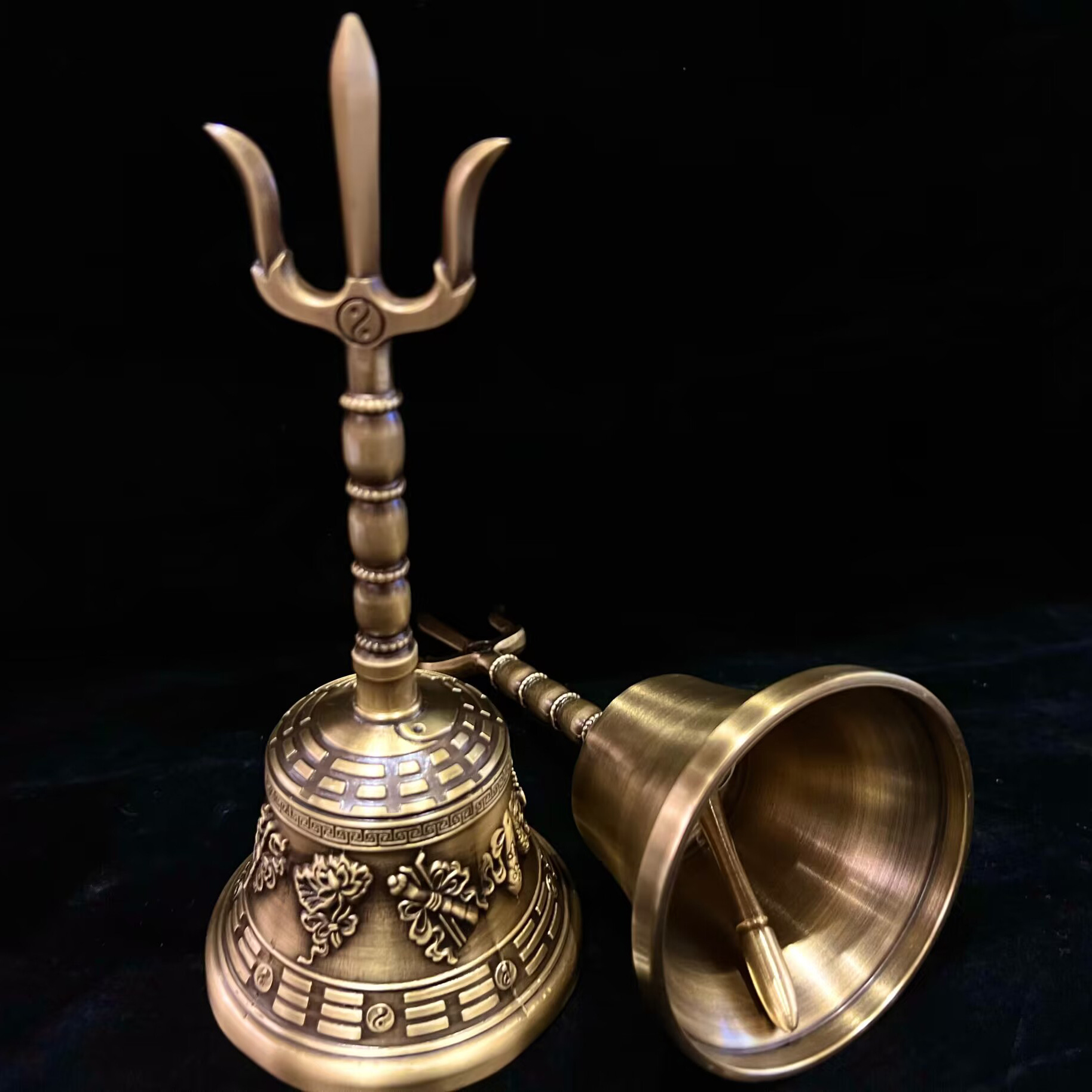 Tao multiplier dark eight fairy bell eight trigrams three clear bell tai chi eight trigrams bell eight fairy eight treasure bell antique bronze bell wholesale
