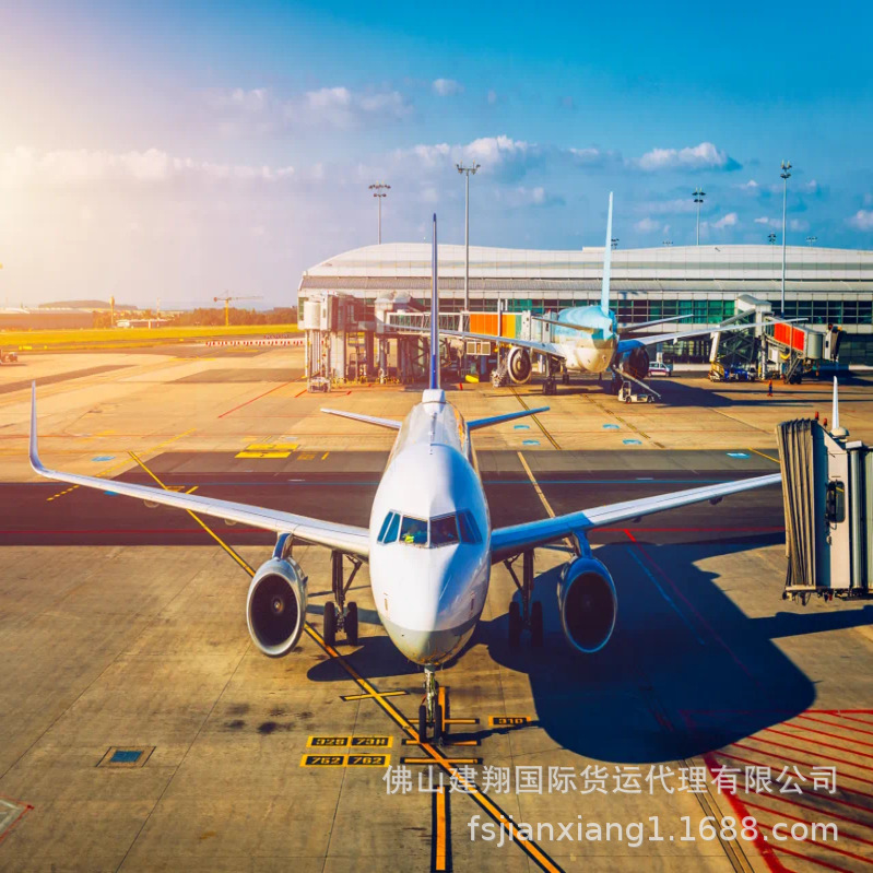 Международные грузоперевозки контейнеров 20Gp из Шэньчжэня, Гуанчжоу, Фошан в Лондон