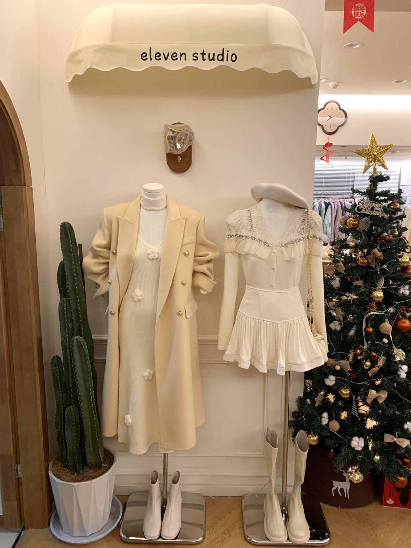 2025 Winter New Brand Women's Clothing Miscellaneous Bags Shenzhen Nanyou Factory Store Physical Live Broadcast Supply Wholesale