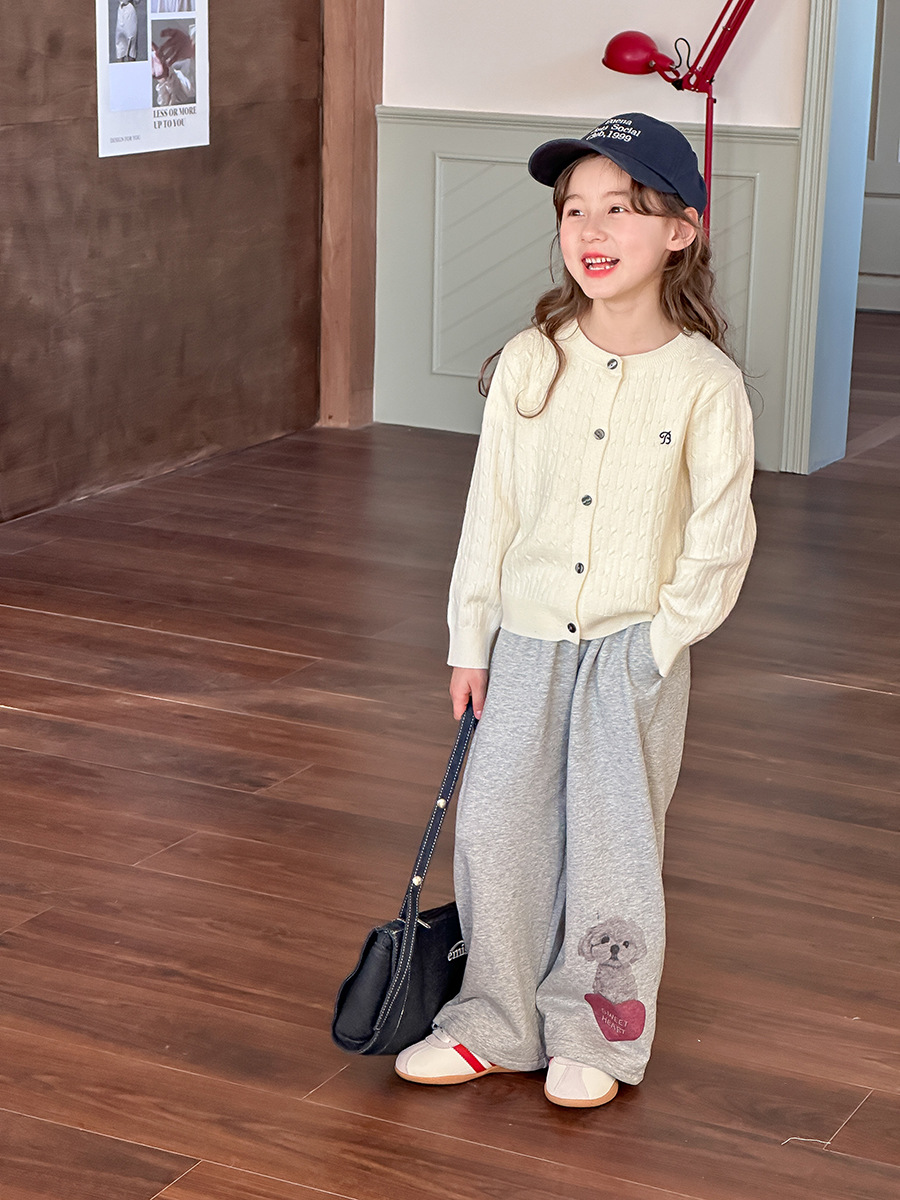 Emo Beibei 2025 Early Spring Girls Korean Style Casual Western Style Twist Sweater Embroidered Knitted Cardigan Jacket