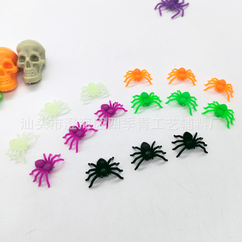 Мини игрушка паука на Хэллоуин, пластиковый светящийся паук, для оформления сцены