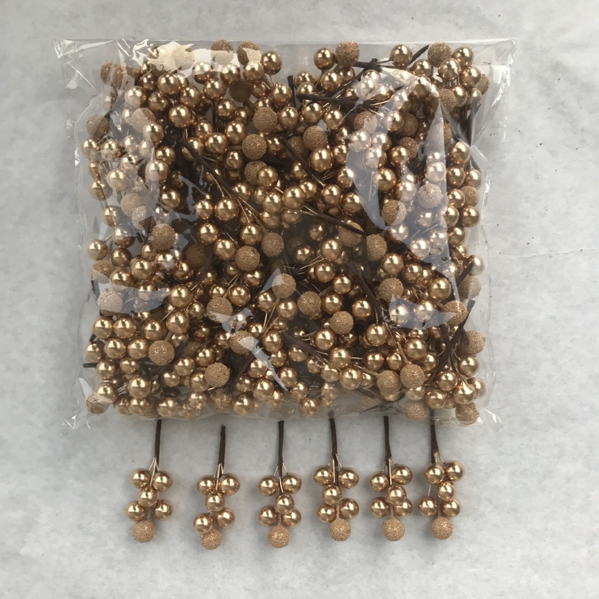 Gold and Silver Artificial Flower Glass Bead Fruit Bunch Manufacturer Supply Wedding Candy Box Christmas Accessories Artificial Gold Berries