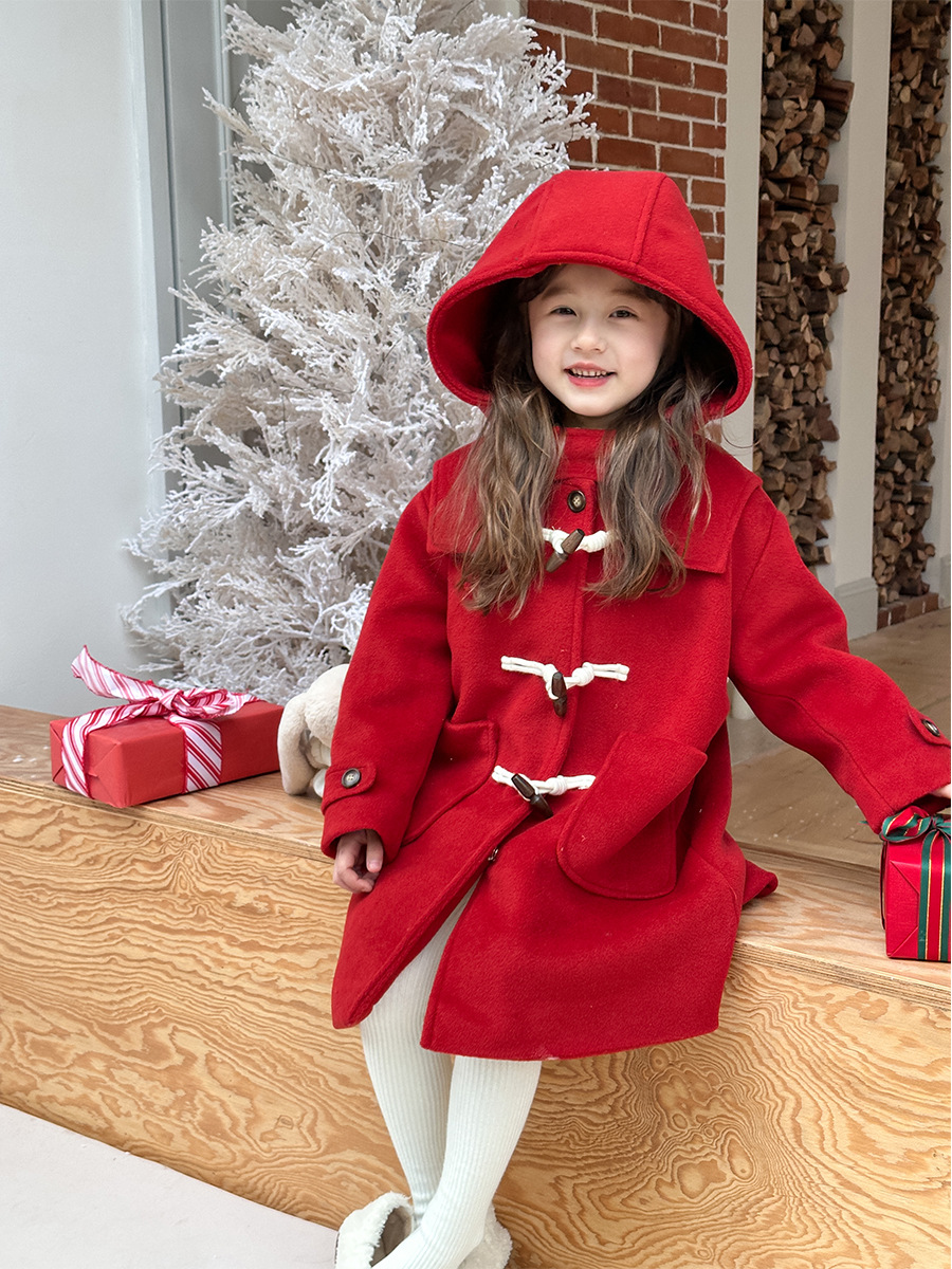 Clearance Sale: Korean Style Thickened Quilted Warm Horn Button New Year Wool Coat for Girls in Medium and Large Sizes