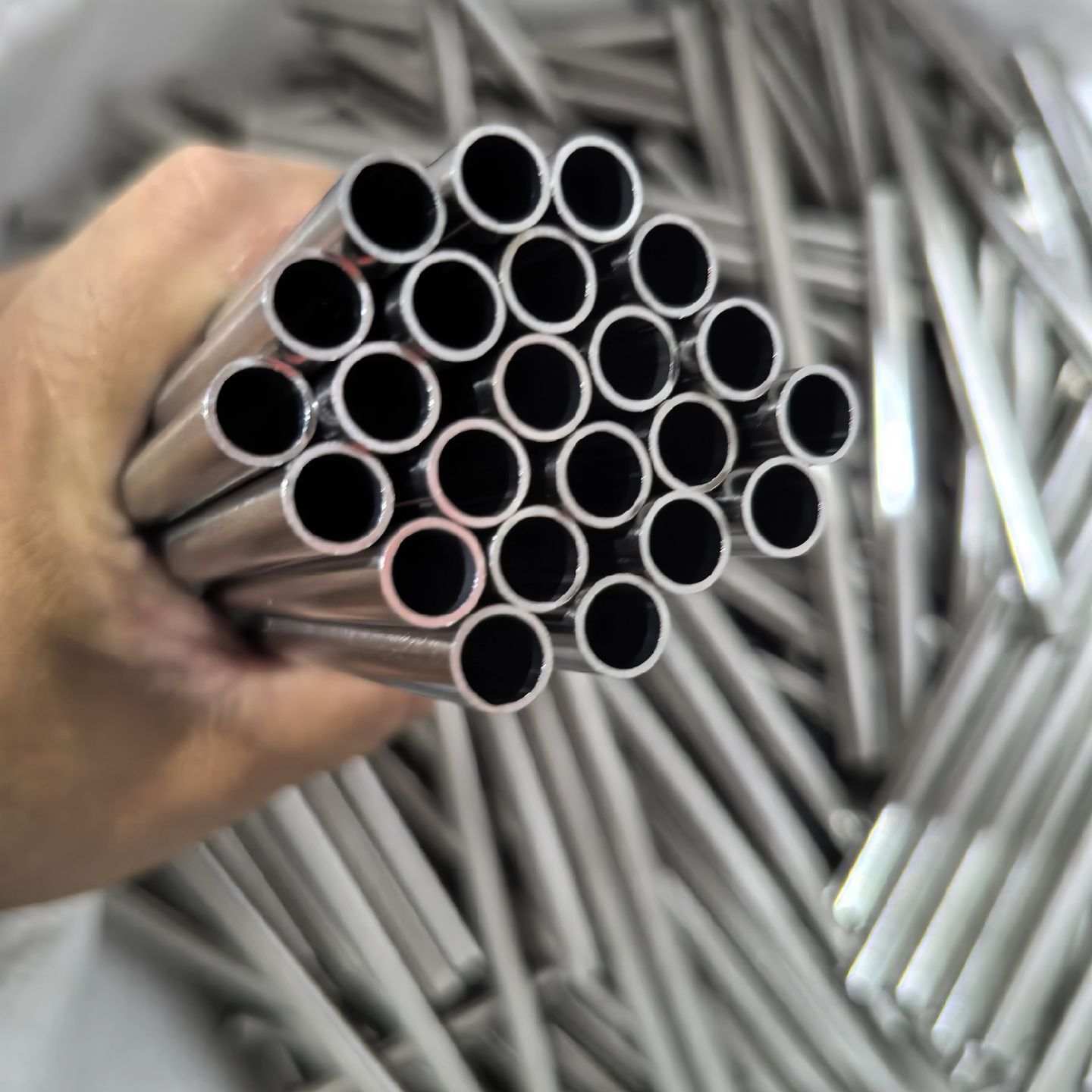 Source Manufacturer Wholesale 6mm Stainless Steel Small Tube 201 304 316 Stainless Steel Capillary Tube Hollow Tube