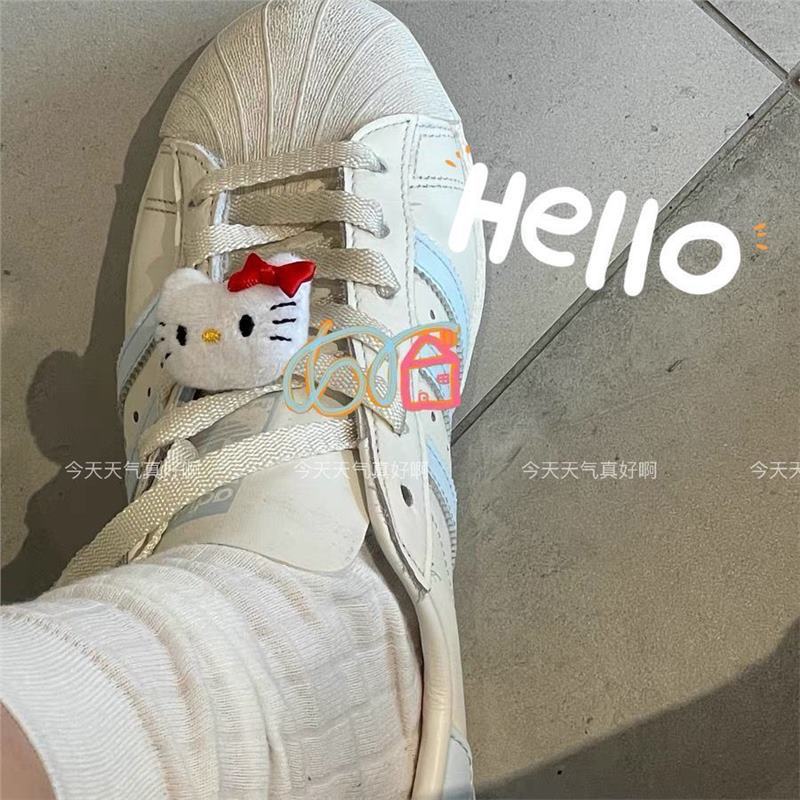 Cute three-dimensional mini helloKitty cartoon shoelace buckle shoe flower canvas shoes decorative shoes accessories