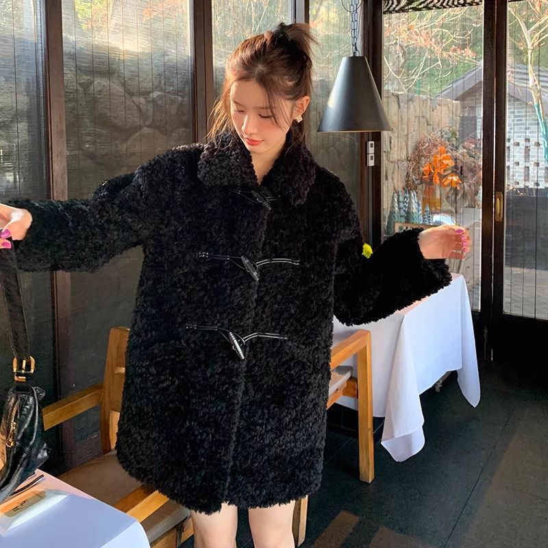 Imitation Lamb Coat 2025 New Autumn and Winter Women's Horn Button Mid-Length Black Thick Fur Coat
