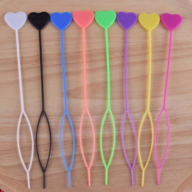 Cross-Border Spot Manufacturer Direct Supply of Love Hair Puller Magic Hair Piercing Needle Hair Piercing Stick Hairdressing Tools Black Color