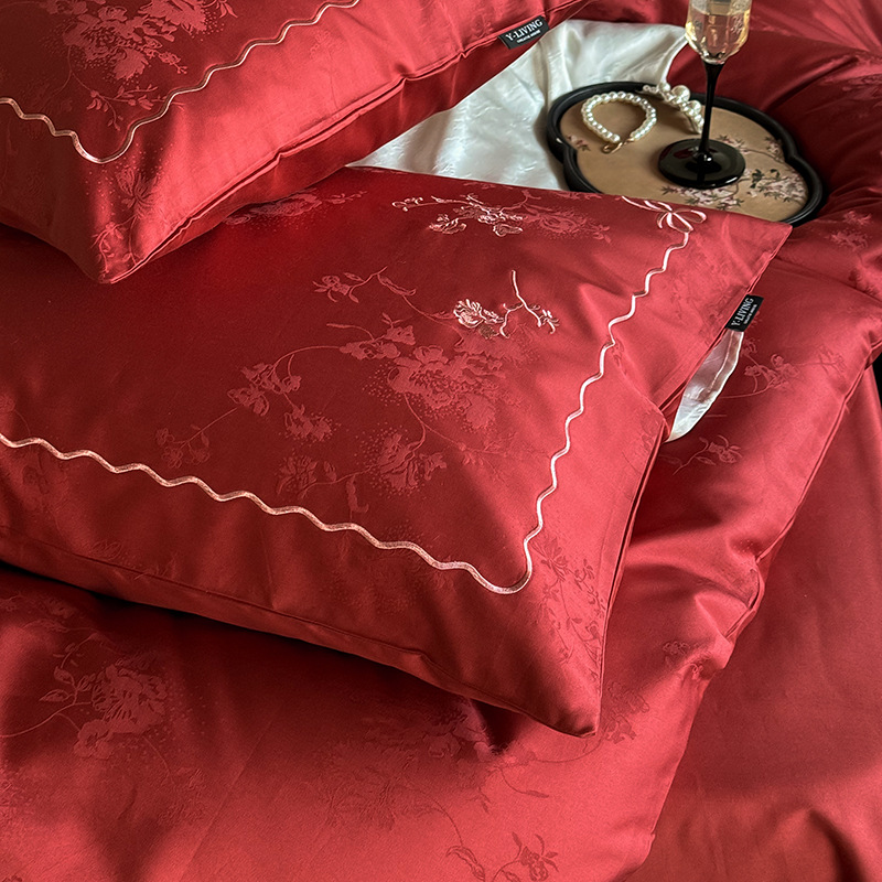 Class A 60 cotton wedding four-piece set Xinjiang cotton mercerized jacquard embroidered big red bed sheets wedding bedding