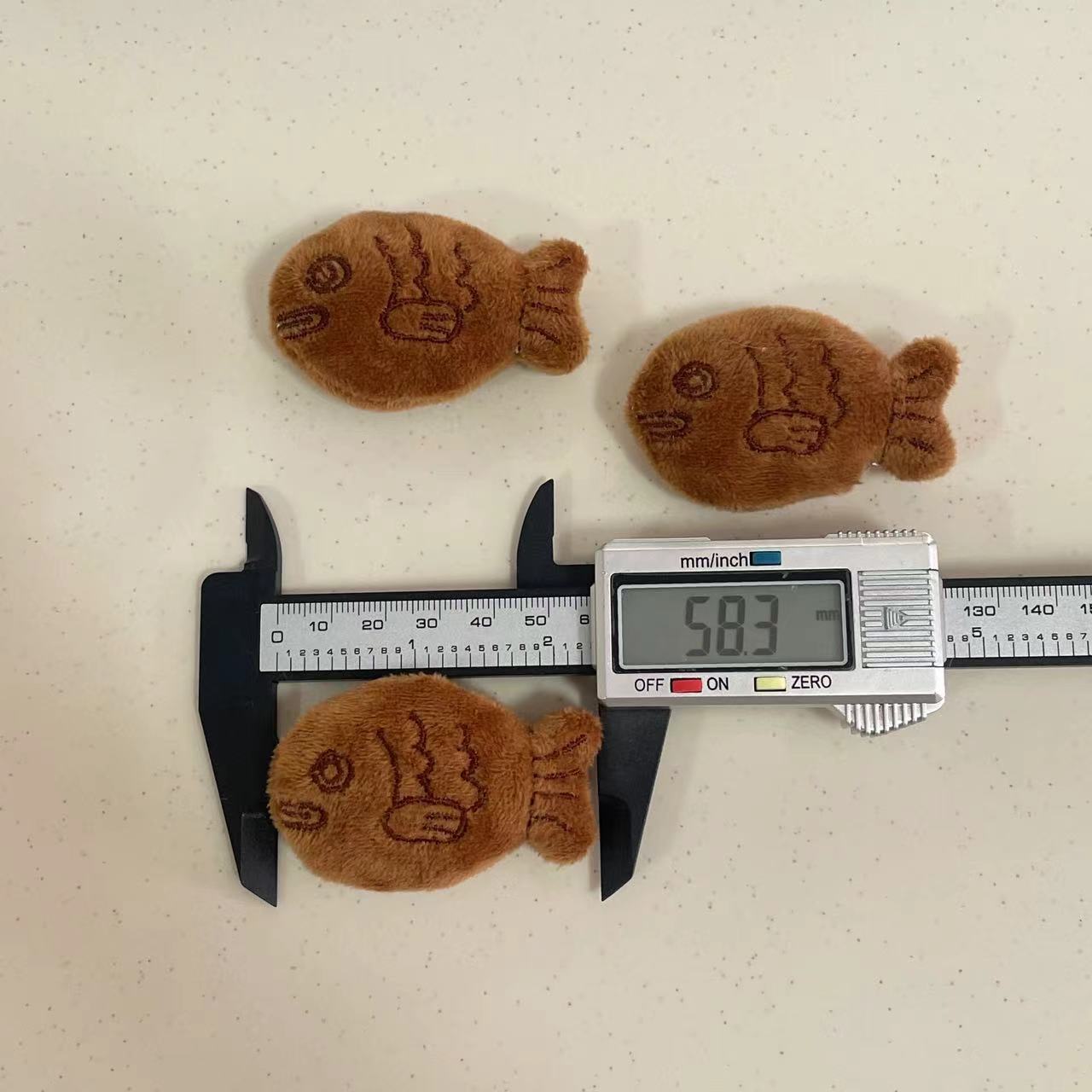 Милая брошка в виде жареной рыбы, аксессуары для сумок и волос