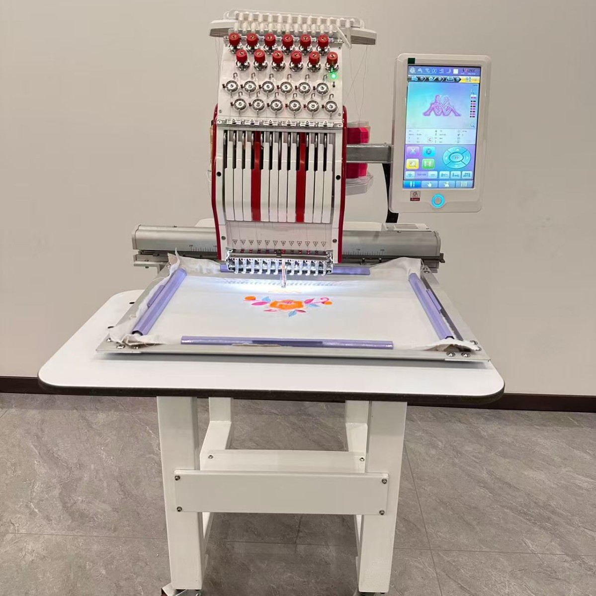 Yip's одноголовочная 12-игольная новая электрическая вышивальная машина A15 300*400 компьютерная вышивальная машина