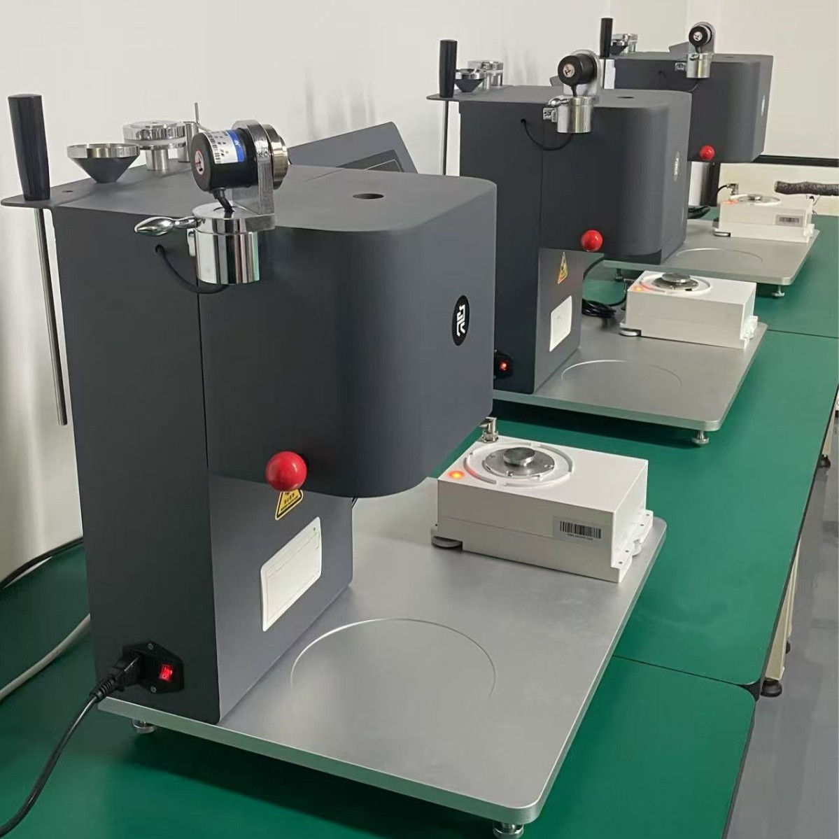 Suzhou Liangchuang Source Supplies Intelligent Weighing Plastic Mfi Tester Melting Flow Rate Tester