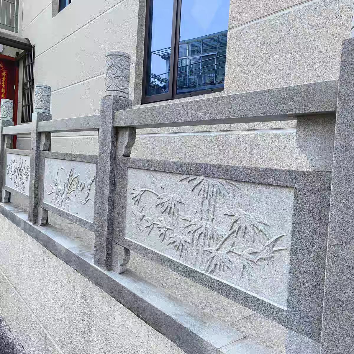 Гранитные каменные ограждения, мраморные заборы, резные ограждения из речного камня, ограждения для виллы, храма, пруда