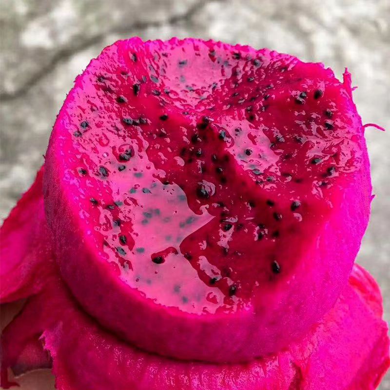 Freshly Picked and Shipped from Yunnan and Guangxi, Red Dragon Fruit Is Super Sweet Seasonal Fruit, 3/ 2.5kg Per Box