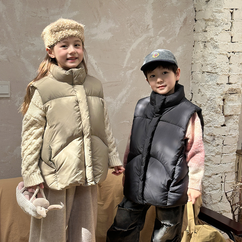 Children's small and medium-sized children's down vest thickened autumn and winter new boys and girls vest outer wear vest foreign trade waistcoat