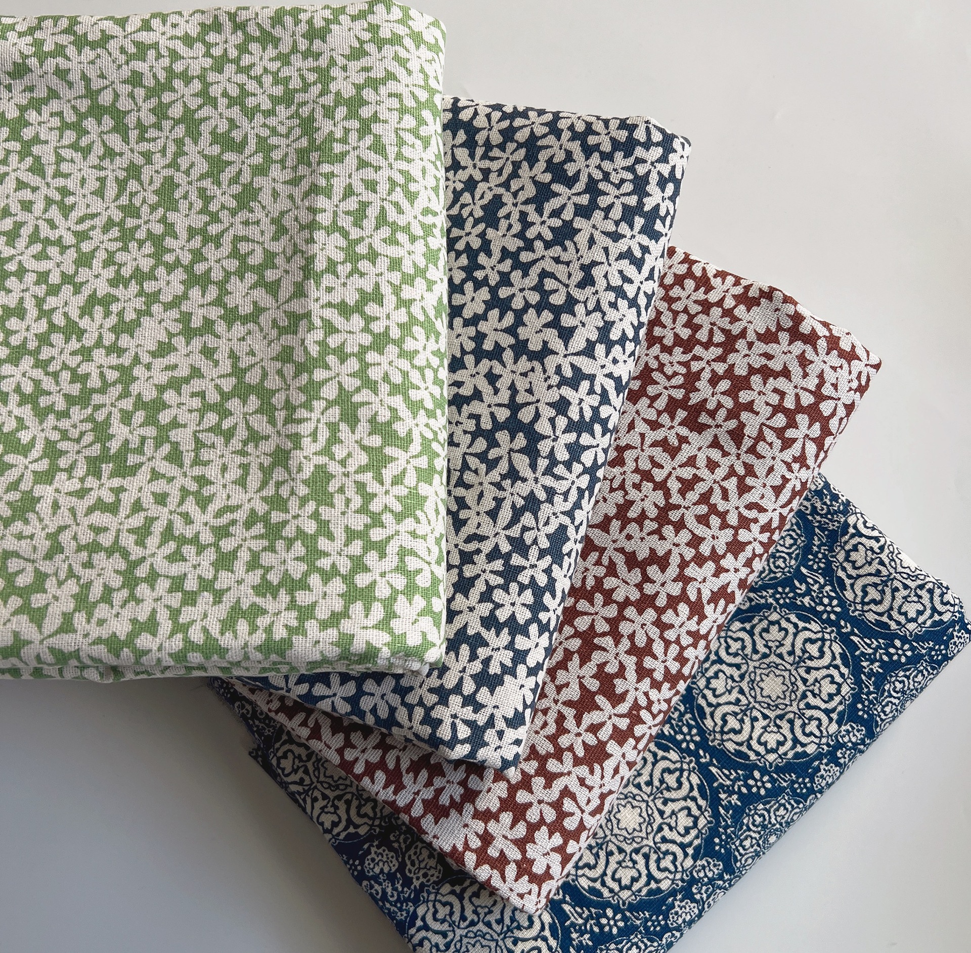 Factory Direct Supply: Linen, Cotton and Linen, Printed Cloth, Luggage Cloth, Apron Cloth, Cushion Cloth, Tablecloth