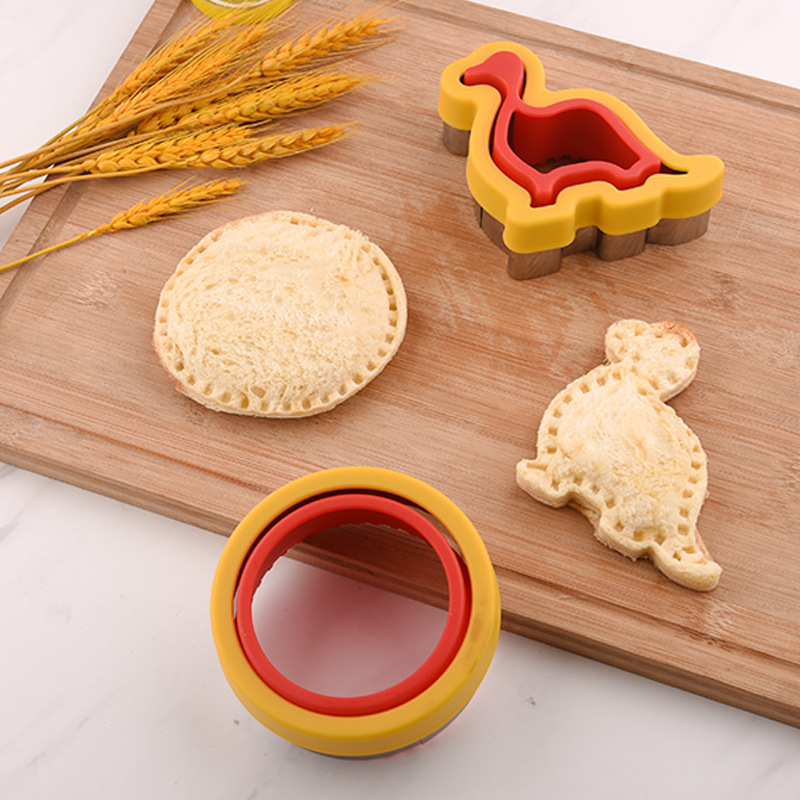Sandwich Mold Sandwich Pocket Bread Cutting Mold Toast Biscuit Mold Embossed Household Baking Cartoon Bread Mold