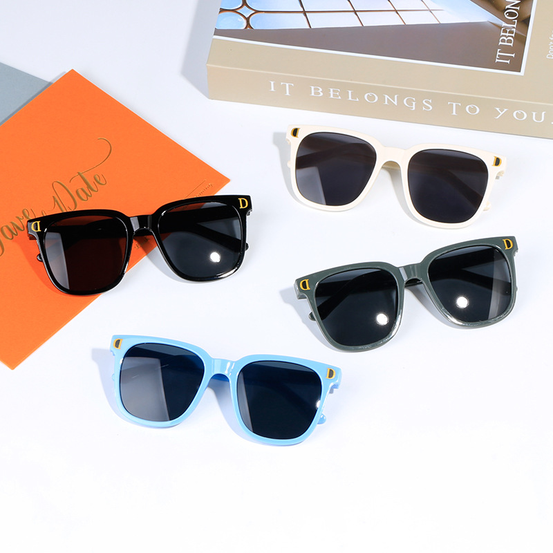 New Children's Sunglasses Boys and Girls Fashion Trend Sunglasses Street Shot Parent-Child All-Match Anti-UV Glasses