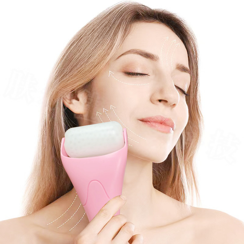 Ледяной ролик для массажа лица для домашнего использования оптовая продажа пластикового ледяного ролика