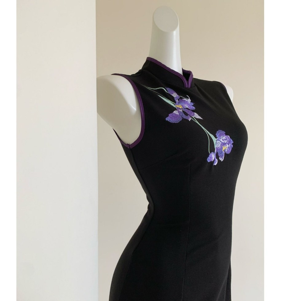[Lan Fei Niang 2.0] Oriental Aesthetics National Style Purple Embroidery Retro Black Slim Slim Hong Kong Workers Female Cheongsam