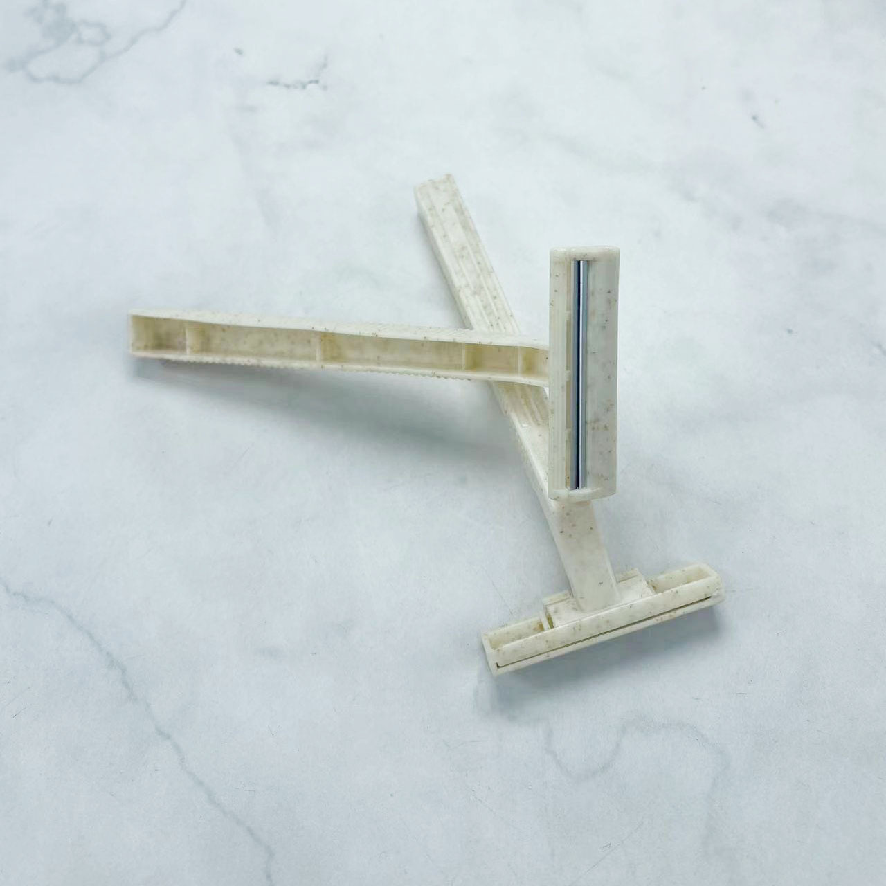 Cross-Border Foreign Trade Amazon Supplies Biodegradable Wheat Straw Material Manual Disposable Razor Razor Portable