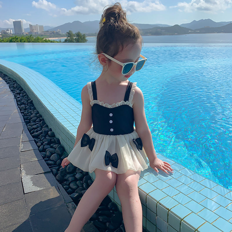 Girls' 2025 New Summer One-Piece Swimsuit, Cute and Stylish, Baby Girl, Small and Medium-Sized Lace Princess Style Swimsuit, Trendy