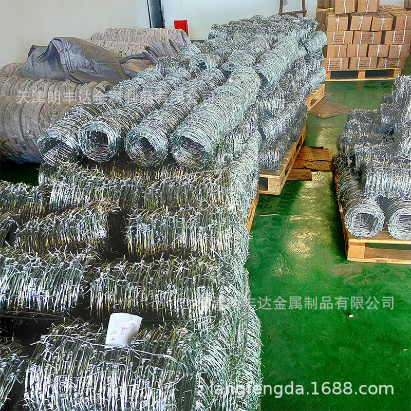 Tianjin Hot-Dip Galvanized Barbed Wire Rope Single and Double Strand Iron Tangle Rope Anti-Climbing Anti-Theft Barbed Wire