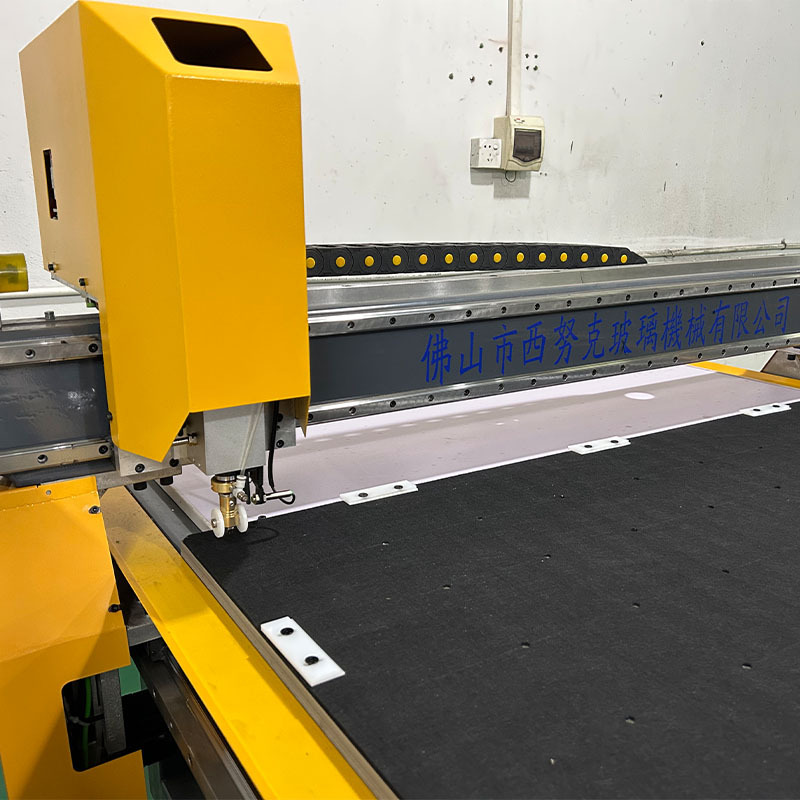 Customized automatic glass cutting machine multi-head special-shaped glass cutting machine small Anhui glass cutting machine