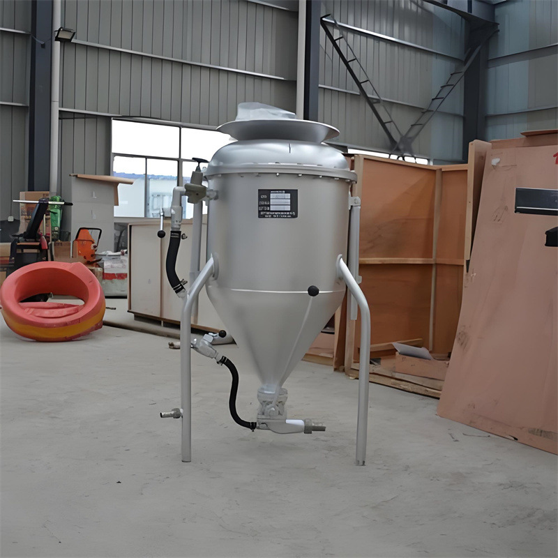 The Mining Pneumatic Loader Has Fast Loading Speed and Safe Operation. the Manufacturer's Bqf-100 Loader Has High Loading Efficiency