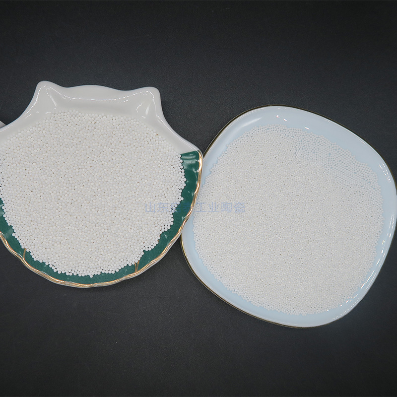 95% content alumina ceramic ball 0.5-1mm wear-resistant ceramic bead alumina grinding ball high alumina ball