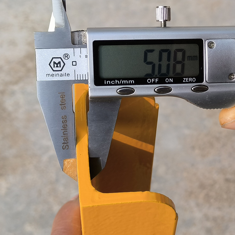 Pressure-Resistant and Collision-Resistant Parking Space Lock, Channel Steel Triangular Floor Lock, Punch-Free, Ultra-Thick and Durable Parking Space Floor Lock, Parking Space Floor Lock