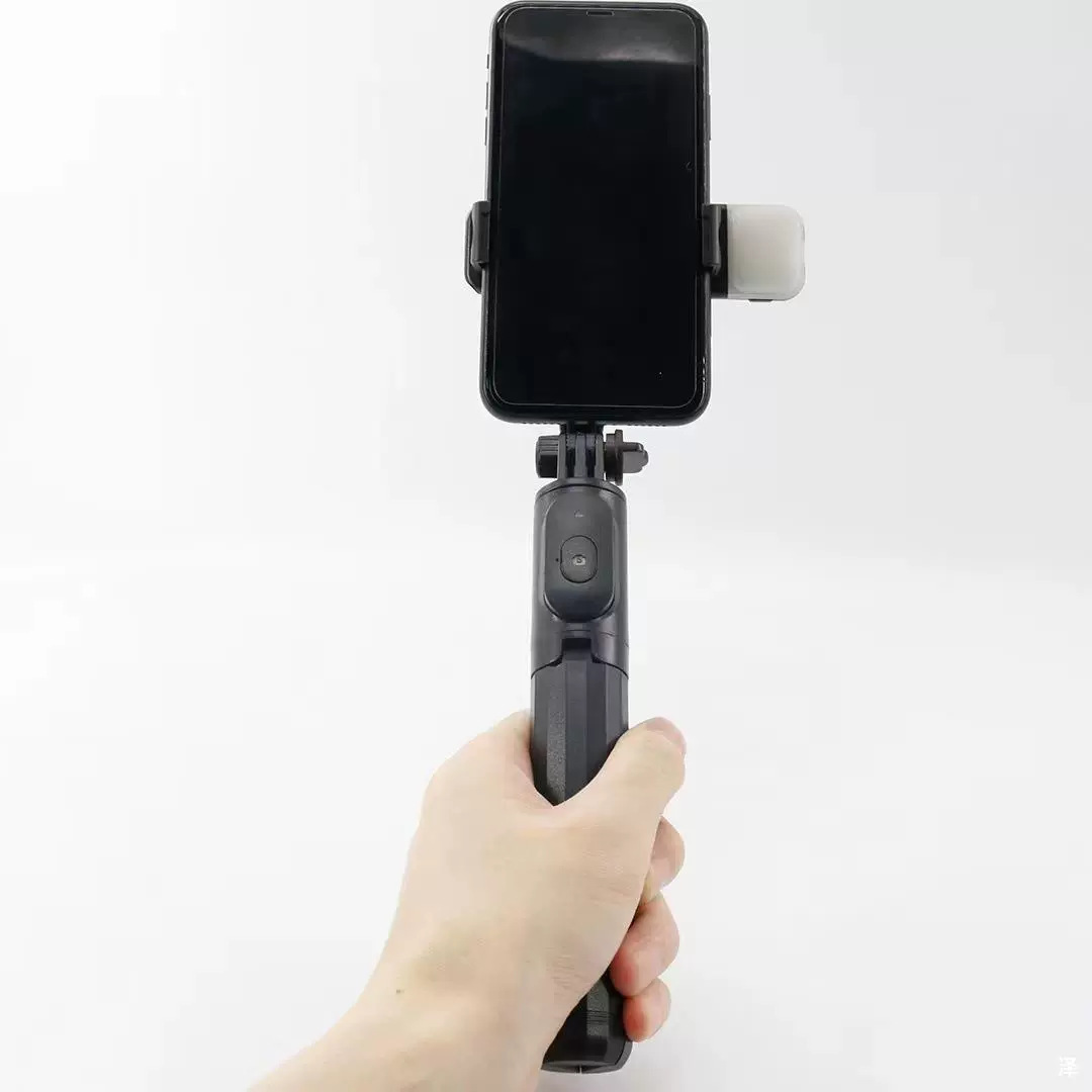 Popular Q07 Mobile Phone Selfie Stick Live Broadcast Mobile Phone Tripod Bluetooth Remote Control Photo Travel Outdoor Selfie Artifact