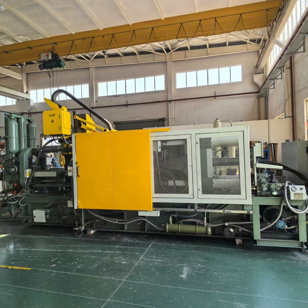 Transfer of Second-hand Middle Ages Lijin Yizhi Mi Haitian Toshiba Toyo Imported Cold Aluminum Die Casting Machine Cold Chamber