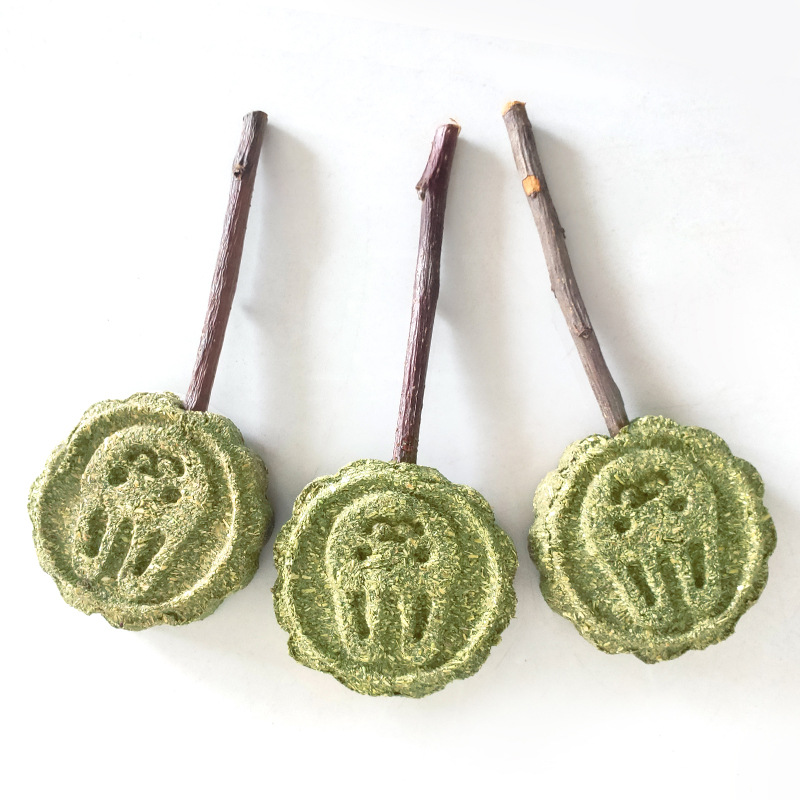 Pet rabbit bite snack Chinchilla hamster guinea pig petal molars grass lollipop apple branch cake