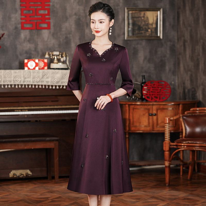Temperament dress Spring New Women's Mama High-end Lady Cheongsam V-neck dress