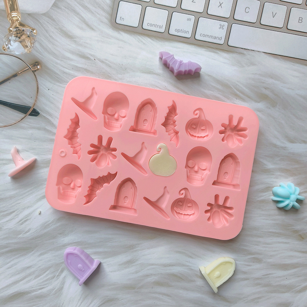 18 Even Halloween Pumpkin Hat 662 Chocolate Silicone Mold DIY Candy Cookie Cake Baking Mold