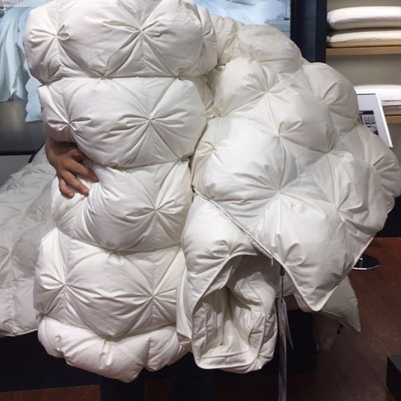 Star hotel duvet 95% white goose down quilt core 120 cotton satin padded warm quilt core spring, autumn and winter quilt