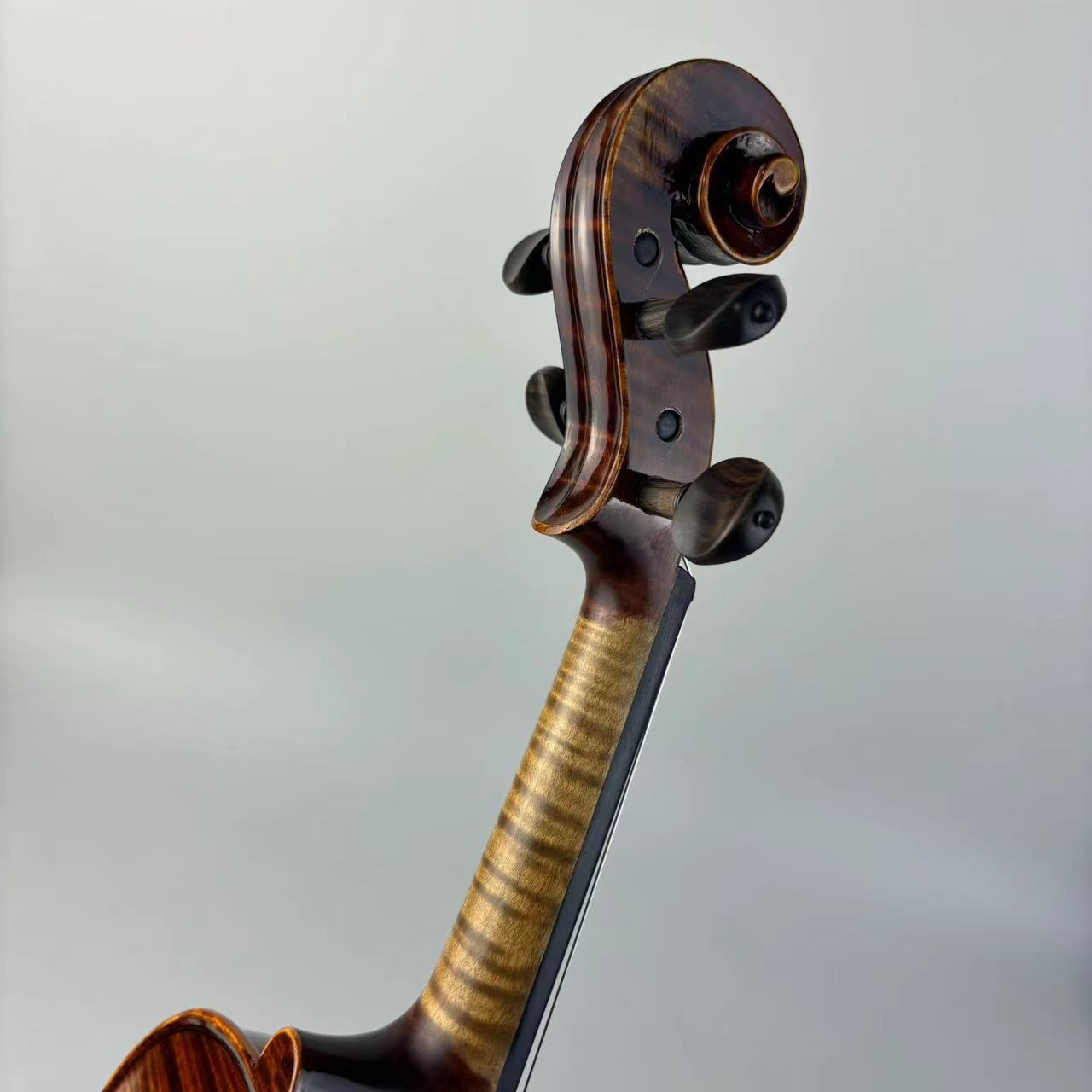 Factory Direct Sales Kaba Gum Handmade Tiger Pattern Back Side Plate Violin Tiger Pattern Piano Head Flower Pattern Solid Wood Violin