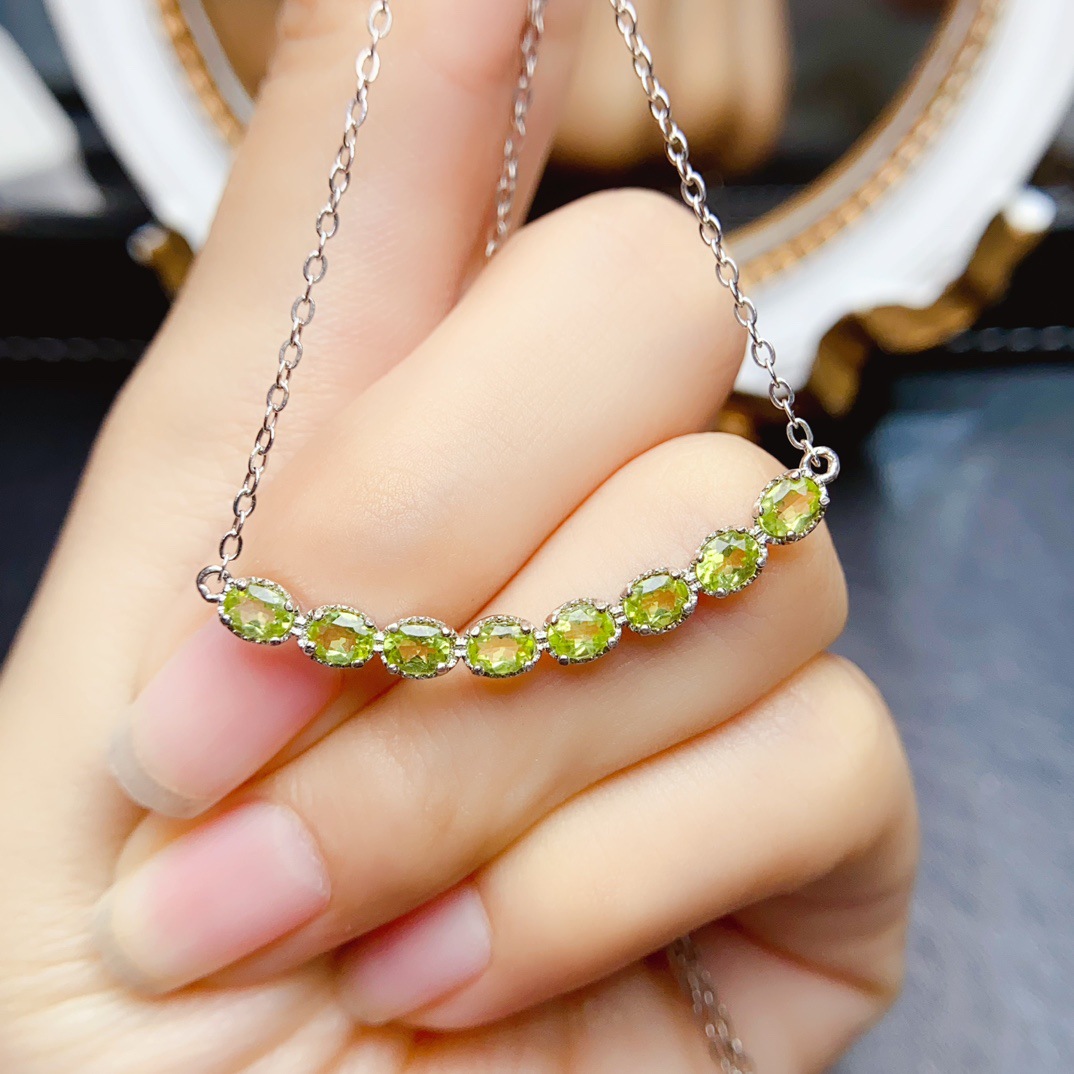 New natural olivine necklace S925 silver inlaid main stone 3*4mm Joker net red explosions women's jewelry wholesale