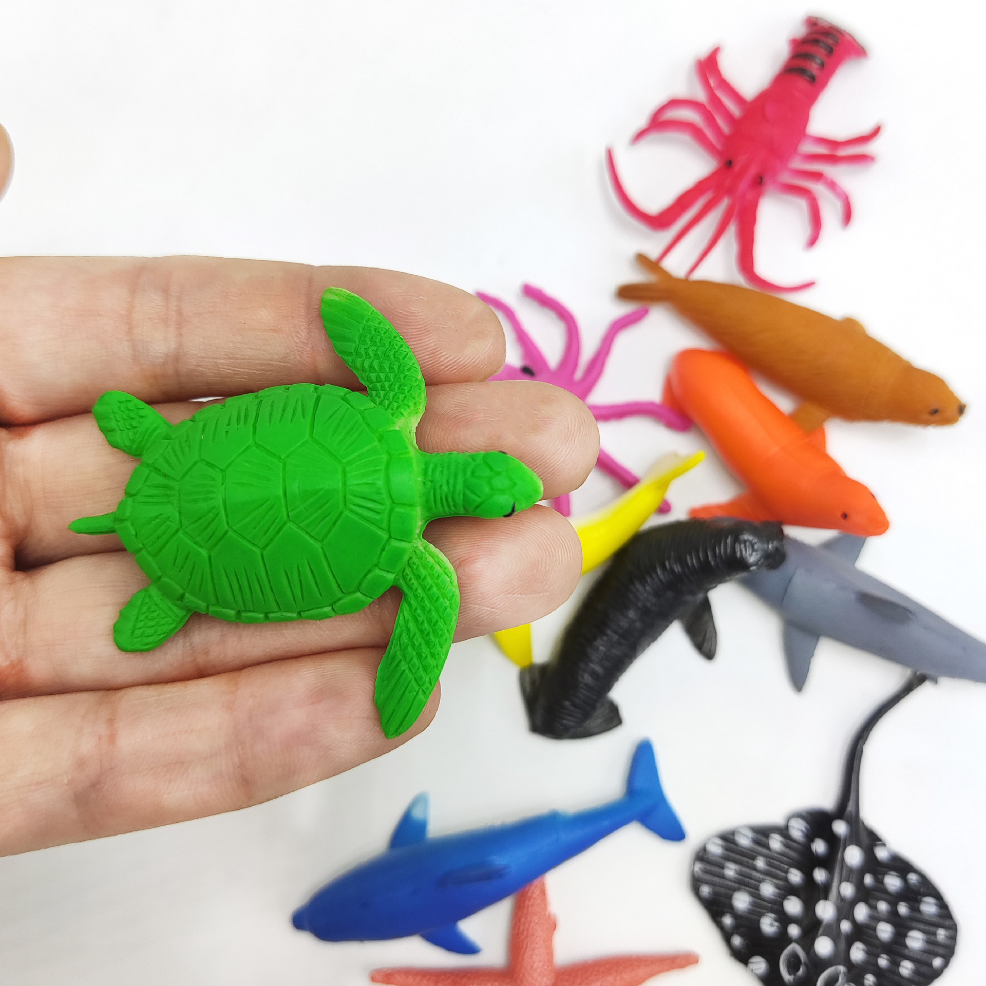 12 Simulation Marine Animal Model Mini Puzzle Cognitive Children's Toy Lobster Devil Fish Solid Model