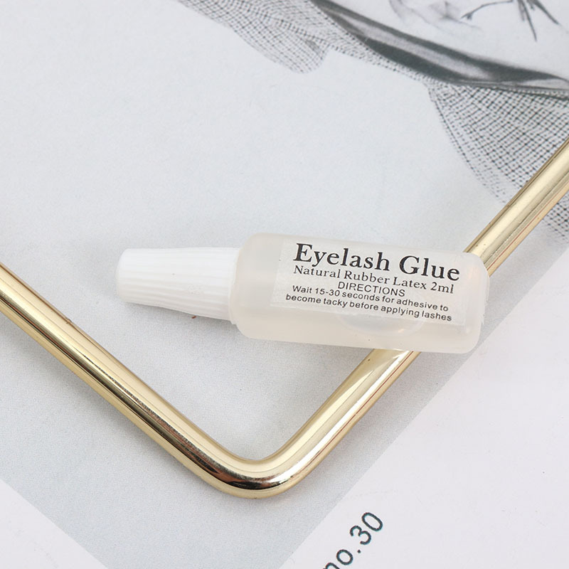 Casual Fashion Daily Disposable Single Portable 2ml Flat Bottle Eyelash Glue Factory Wholesale