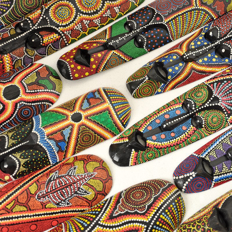 African Pointed Hand Painted Mask Wood Carving Mask Wall Hanging Living Room Home Wall Decoration Bali Wood Crafts