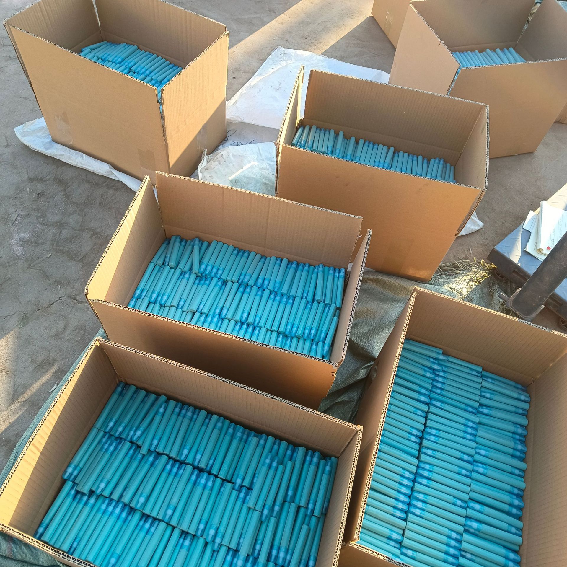 Children's sand painting pen wholesale 15g sand painting pen color sand wedding performance diy sintered color sand bag bottled delivery