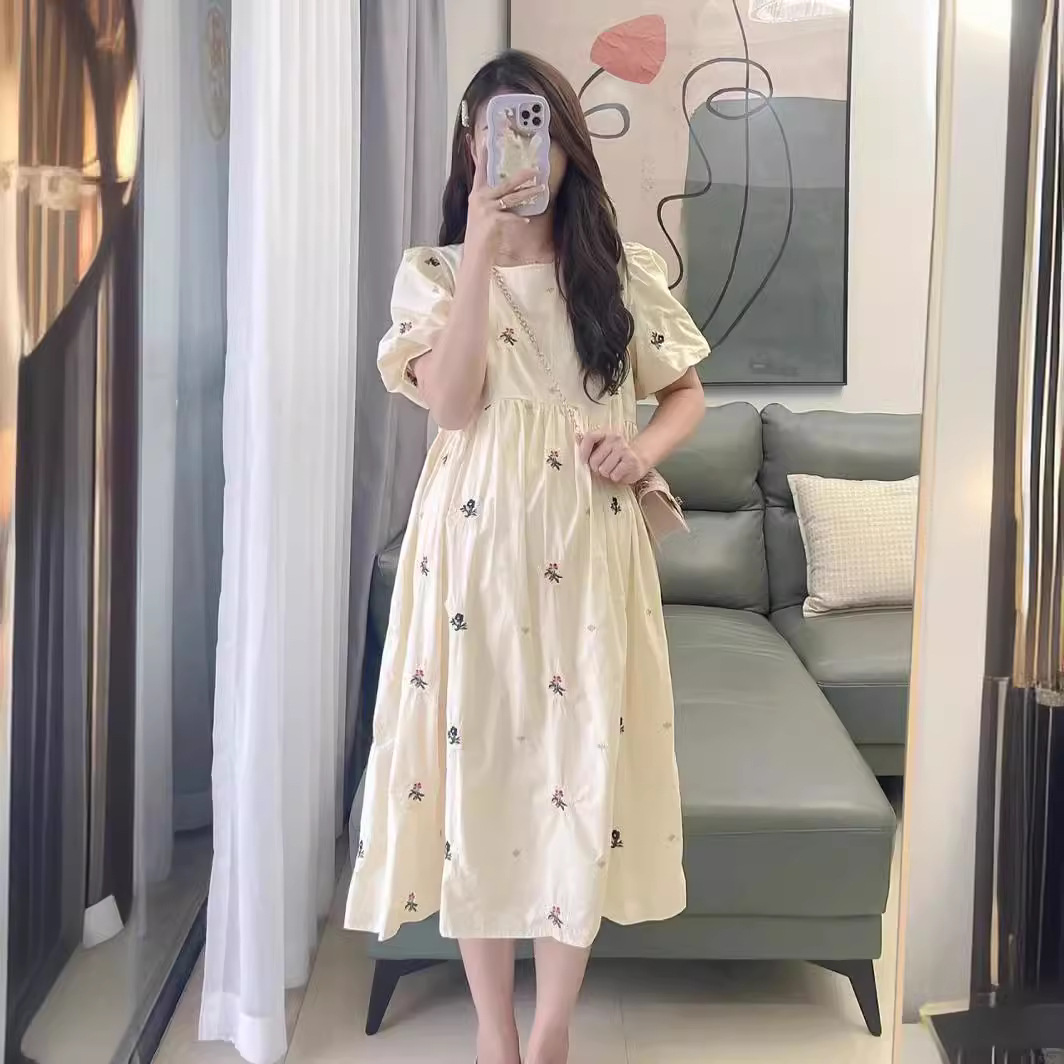 Pregnant Women's Summer Dress 2023 New Style Western Style French Puff Sleeve Floral Dress Small Pregnant Women's Summer Dress