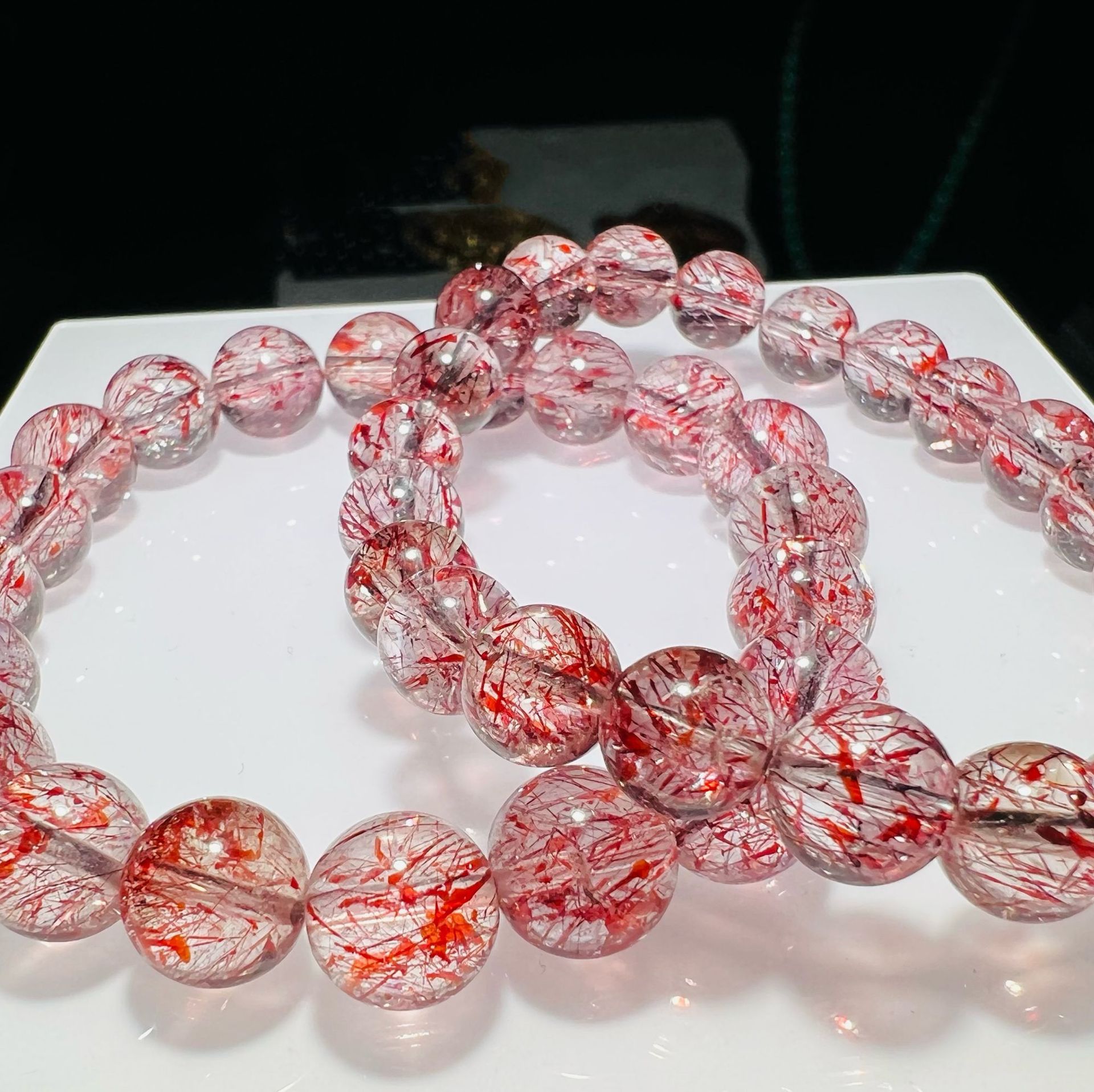 [Collection] Golden Strawberry Bracelet Natural Color Red Super Seven Golden Strawberry Crystal Bracelet String Mica Hair Crystal Three-round Backbone