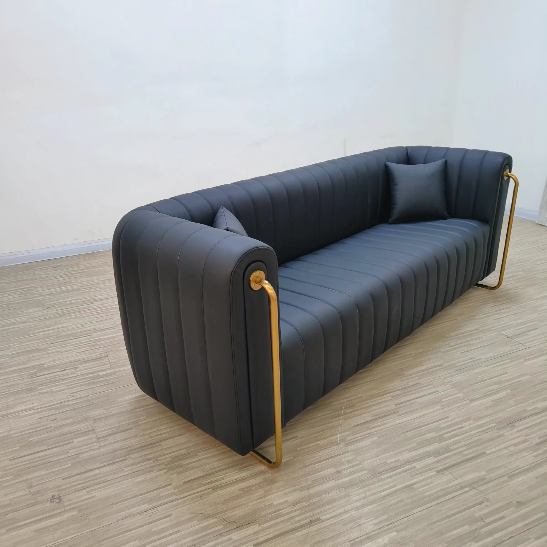 Nordic Light Luxury Ktv Leather Art Sofa Designer High-End Simple Single, Double, and Three-Person Leisure Coffee Shop Club Sofa