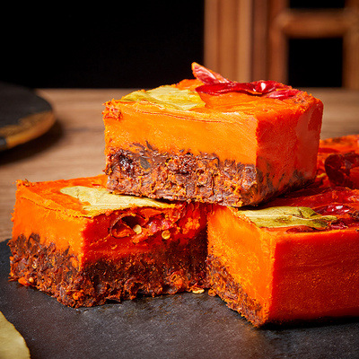 Chongqing butter old hot pot bottom material Sichuan super spicy hot pot independent small package seasoning 50g hot pot bottom material