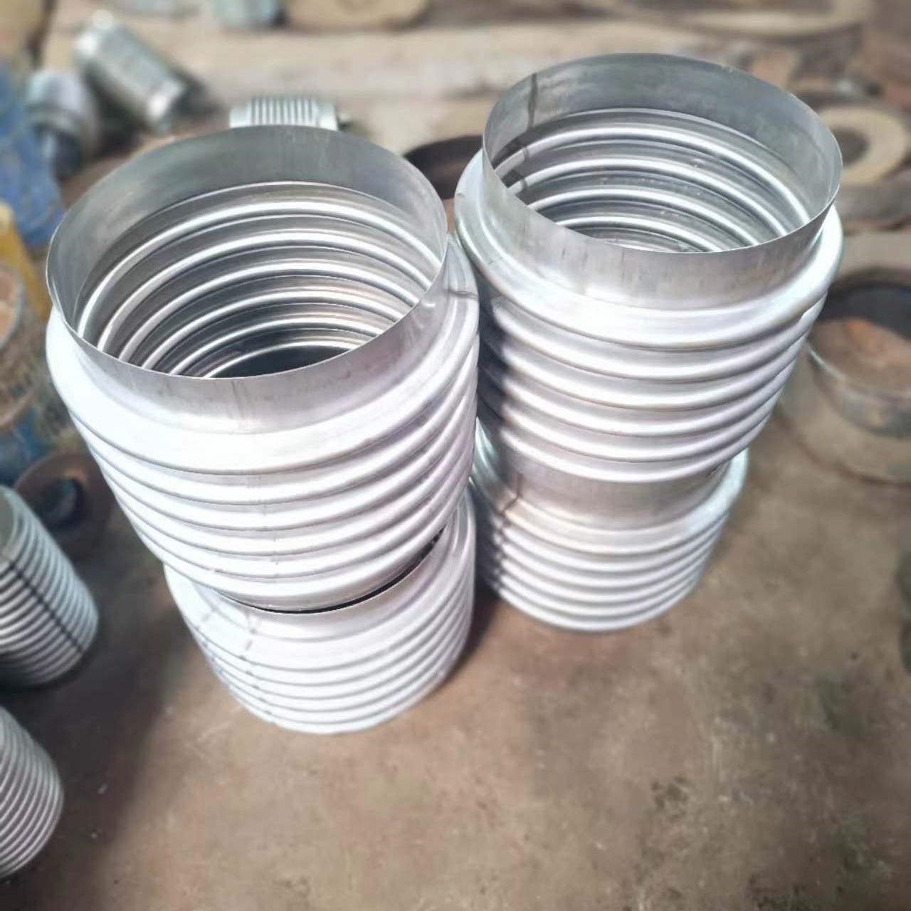 Индивидуальный 304316L310S2205 нержавеющая сталь гофрированная труба компенсатор телескопический соединитель гофрированная труба заглушка