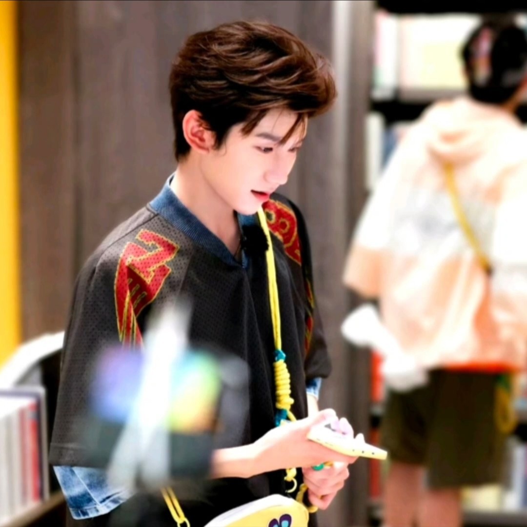 Star Wig Men's Korean Handsome Overhead Reissue Sheet Covering White Hair Invisible Traceless Extender Volume Real Hair Men's Hair