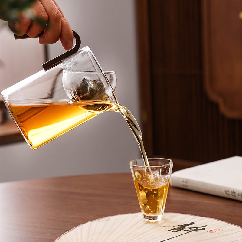 Xiaoqing mandarin special tea cup borosilicate glass fair cup filterable tea dispenser household high-value fair cup